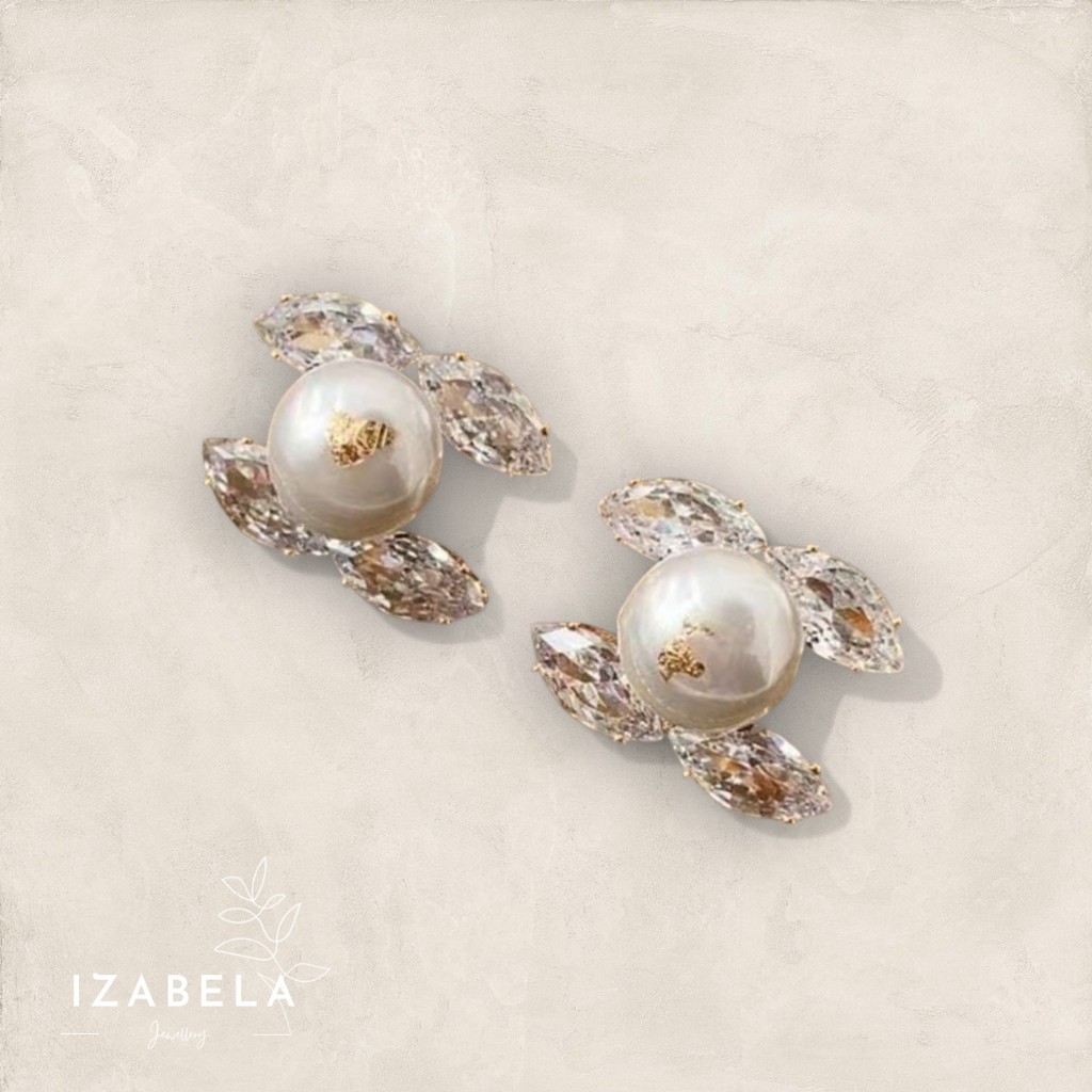 Carmen Coco Stud Earrings