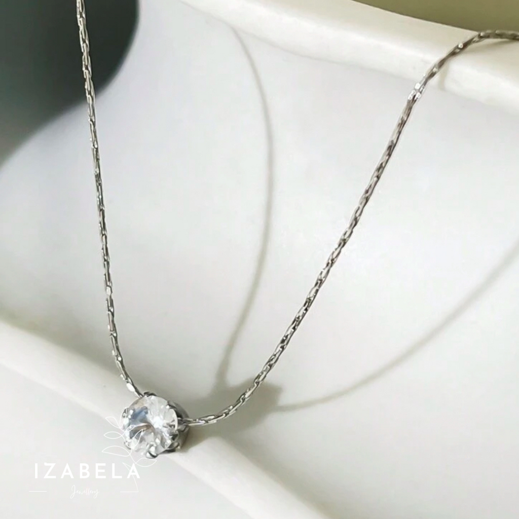 Belle Necklace
